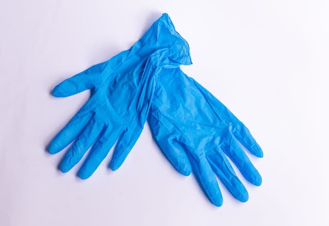 Disposable Nitrile Examination Gloves