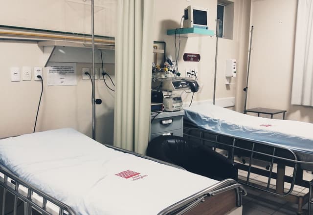 5-Function Electric ICU Bed